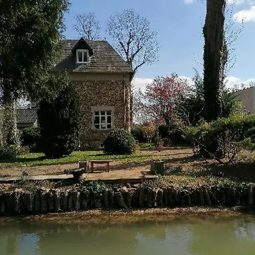 Pavillon C.r فندق مبيت وإفطار 3*